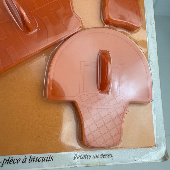 Vtg 1996 Sealed Wilton Basketball Plastic Cookie Cutter Set Decor Prop Orange - Picture 8 of 17